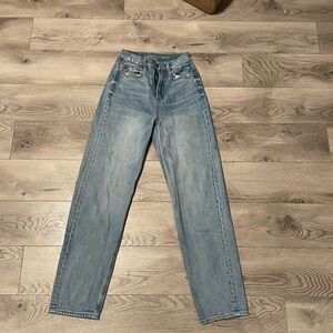american eagle outfitters; baggy jean, size 000!